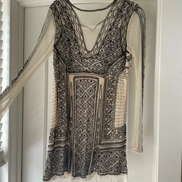 free people beaded dress Womens NWT $400 Curling Vines Shift in Ivory Size 8 over beaded design for an eye Free People shear, beaded, dress!